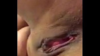 S thot playing with her pussy