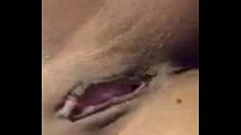 S thot playing with her pussy