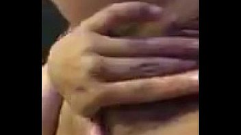 S thot playing with her pussy