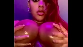 Cum here daddy #repost #msredx #tittytuesday