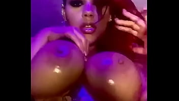 Cum here daddy #repost #msredx #tittytuesday