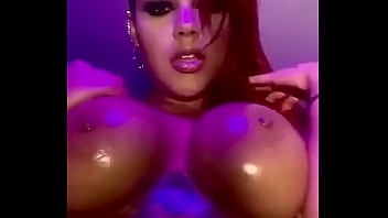 Cum here daddy #repost #msredx #tittytuesday