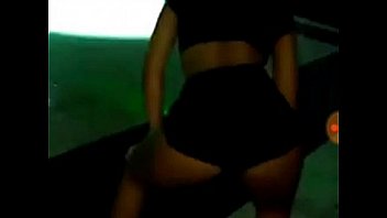 Famosa garota tantão rabuda gostosa