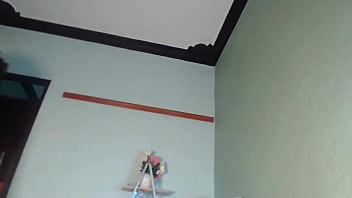 Necesito tu verga para divertirme un poco