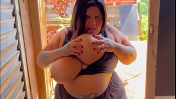 A safada veio me visitar na fazenda e acabei gozando da buceta dela firegreen2