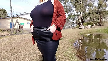 Passeio com minha madrasta ela adora se exibir em público