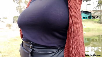 Passeio com minha madrasta ela adora se exibir em público