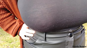 Passeio com minha madrasta ela adora se exibir em público