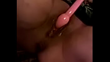 Chubby milf dildos her pussy