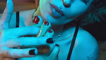 Now they just want to kiss feet covered with honey