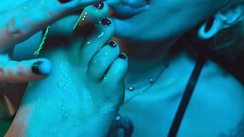 Now they just want to kiss feet covered with honey