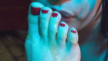 Now they just want to kiss feet covered with honey