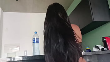 Ele arrombou minha buceta e encheu minha boca de leite vídeo completo no sheer e x red