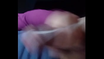 Qué esperas para venir a lamerme la leche