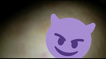 A safada grita muito