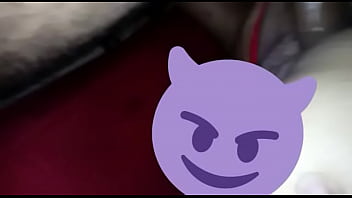 A safada grita muito