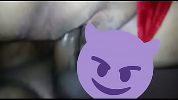 A safada grita muito