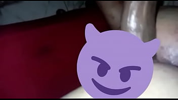 A safada grita muito