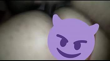 A safada grita muito