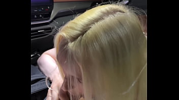 Fucked busty sexy blonde in a car and came on her face