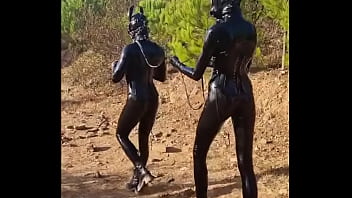 A ride in the sun ️ #latex #latexgloves #latexlove #rubber #gasmask #gasmaskgirl #petplay #play #latex