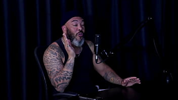 Teve uma crise e voltou pro clt tem que humilhar pau pequeno e quem ela mama senta ou passa middy watch sheer red