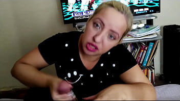 Naughty auntie came to play video games with me but she cheated and made me lose with a blowjob