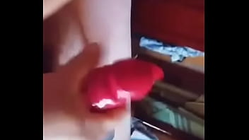 Pau com camisinha de morango