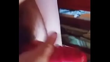 Pau com camisinha de morango