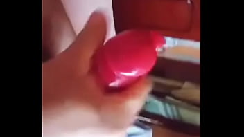 Pau com camisinha de morango