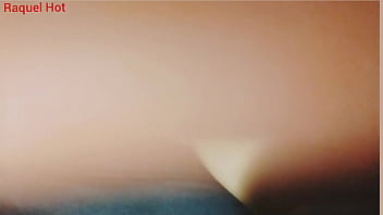 Milf foi para o swing transou na cabine e gozou gostoso na pau do negão que conheceu lá