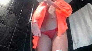 Sexy young blonde flash pussy on webcam