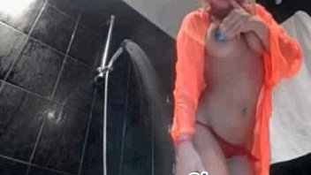 Sexy young blonde flash pussy on webcam