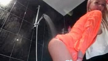 Sexy young blonde flash pussy on webcam