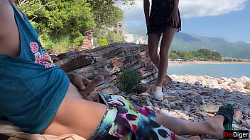 Public dick flashing on the beach girl saw my cock and helped me cum