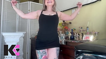 Watch me flex these arms & ass in slow motion