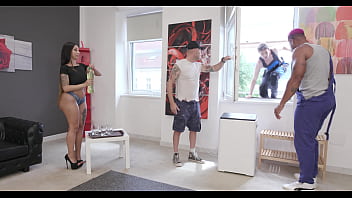 Fresh fuck and big ass for workers with vitoria beatriz