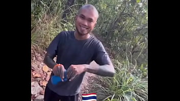 Do you have a friend who loves to run trails ️don't be shy ask if you can join the run and maybe you’