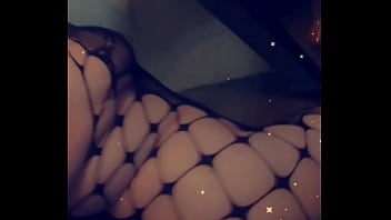 Sexy red head shows us what she's got