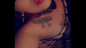 Sexy red head shows us what she's got