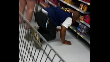20160829 113016 1 wal mart booty