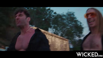 Ameena green gets in hot spicey threesome