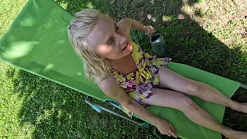 Special toy i spoil my prolapse pussy on a hot summer day