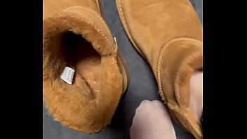 Happy 2nd advent #feet #feetworld #teen #boots #footjob #nylonfeet