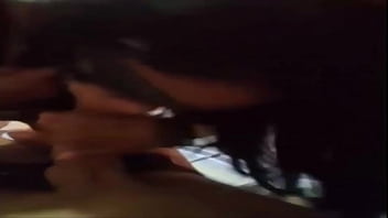 Acabe dos veces en su rica garganta