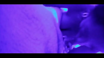 Gostosa chupando gostoso