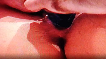 Lamiendo un coño jugoso