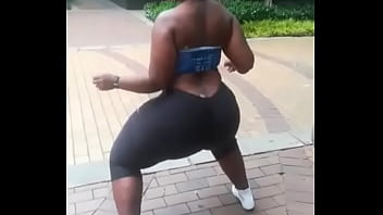 Bbw big booty shake