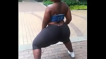 Bbw big booty shake
