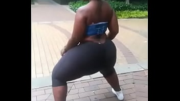 Bbw big booty shake